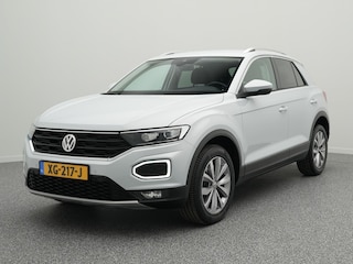 Volkswagen T-Roc Style 1.0 TSI 115 PK | LED | Navigatie | Achteruitrijcamera | Trekhaak | Stoelverwarming |