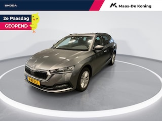 Skoda Octavia Combi 1.0 e-TSI 110pk DSG Business Edition · Apple/Android Car Play · Navigatie · P-Sensoren · Cruise Control · Elek. Achterklep · 16'' Inch · Garantie t/m 01-01-2028 of 100.000km