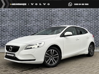 Volvo V40 T2 Nordic+ | Automaat | Navigatie | Cruise Control | High Performance Audio | Trekhaak | Stoelverwarming | LED Koplampen | Standkachel | Park Assist | Voorruit Verwarming | Climate Control | Volvo On Call