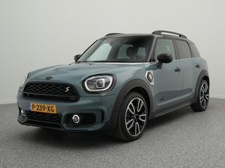 Mini Countryman 1.5 Cooper S E ALL4 220 PK John Cooper Works | LED | Leder | Harman/Kardon | Achteruitrijcamera | Black Pakket | Adaptieve Cruise Control |