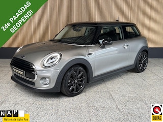 Mini Cooper 1.5 Cooper Chili Serious Business NL auto | Schuif / kantel dak | Lederen stoelen