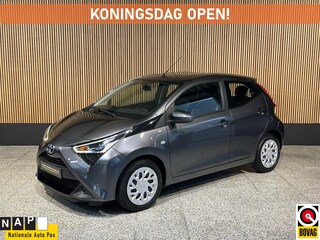 Toyota Aygo 1.0 VVT-i x-play NL auto | Navi | Camera | LED verlichting