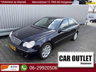 Mercedes-Benz C-klasse 180 K. Elegance AUTOMAAT, Clima, CC, PDC v/a, LM, Trekh, nw. APK – Inruil Mogelijk –
