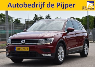 Volkswagen Tiguan 1.4 TSI ACT Connected Series, ORGINEEL NEDERLANDSE AUTO , ZELF NIEUW GELEVERD,NATIONALE AUTOPAS, BOEKJES
