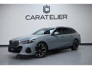 BMW 5-serie Touring 530e M Sport / M Multifunct Zetels / Bowers & Wilkins / Pano / 21 Inch
