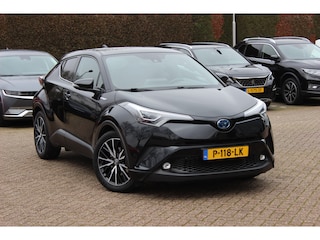 Toyota C-HR 1.8 Hybrid Executive / Trekhaak / Bruin leder / Camera / 18 inch / Led Koplampen / Stoelverwarming