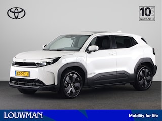 Toyota Urban Cruiser Executive 61 kWh *DEMO* | Panoramadak | 360° Camera | Navigatie | JBL |