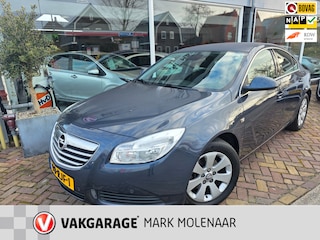 Opel Insignia 1.6 T Edition,sterke motor,navi,telefoon,pdc