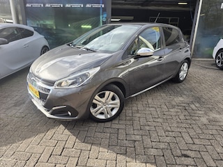Peugeot 208 1.2 PureTech Signature | 2E EIGENAAR | 12MND GARANTIE | NW DIST RIEM | NAVI |