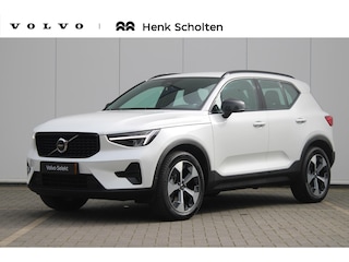 Volvo XC40 B4 Plus Dark | Trekhaak | Verwarmbare voorstoelen en stuurwiel | Premium audio by Harman Kardon | Adaptieve cruise control | Verwarmbare voorruit | Keyless | Adaptive cruise control & Pilot Assist |