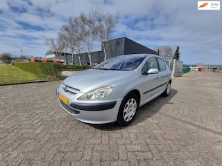 Peugeot 307 1.6-16V XT AUTOMAAT AIRCO CRUISE