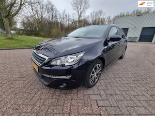 Peugeot 308 SW 1.2 PureTech Style TREKHAAK REGENSENSOR PANO NAVI