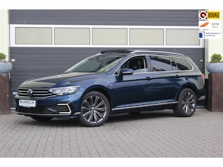Volkswagen Passat Variant 1.4 TSI GTE Business | Trekhaak | Schuifdak | Leer