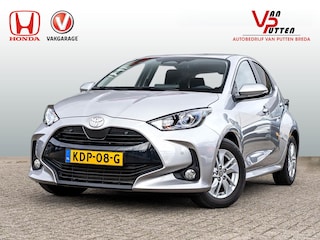 Toyota Yaris 1.5 Hybrid Business Automaat | Stoel / stuurverwarming | Camera | PDC voor en achter | Carplay / Android auto | Adaptieve cruisecontrol | LM velgen