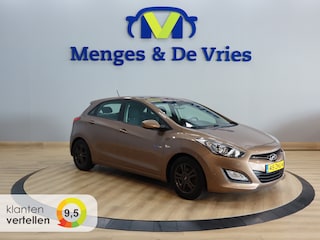 Hyundai i30 1.6 GDI i-Motion Airco | Trekhaak | Cruise Control | Parkeersensoren | NAP | Isofix