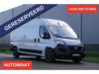 Fiat Ducato 35H 2.2 MultiJet L3H2 in Topstaat |180 pk |Automaat |Expeditie Grijs |Camera |Cruise |Navi |Nieuwe model |Trekhaak |Digitaal dashboard |Carplay |3500 KG |1e eigenaar