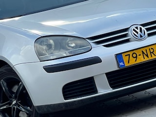 Volkswagen Golf 1.4 Trendline - Reflex Silver - Airco/Cuise/LMV