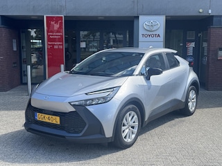 Toyota C-HR 1.8 HYBRID 140 BLIND-SPOT 17''LM-VELGEN CAMERA NAVI AD-CRUISE APPLE/ANDROID NL-AUTO
