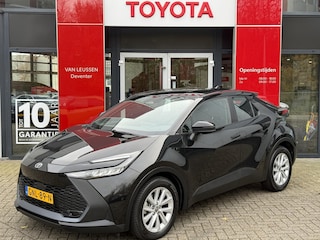 Toyota C-HR 1.8 Hybrid 140 NL-AUTO ALL SEASON BANDEN CLIMA LM APPLE/ANDROID CAMERA BSM