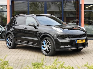 Lynk & Co 01 2025 1.5 PLUG-IN Hybrid STUUR+STOELVERW/BLACK LINED