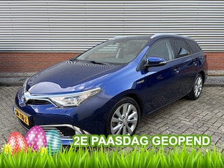 Toyota Auris Touring Sports 1.8 Hybrid Executive | Dealer onderhouden | Automaat | Stoelverwarming | Navigatie | Camera | Bluetooth |