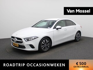 Mercedes-Benz A-klasse 180 Business Solution | Automaat | Trekhaak | Wide Screen | Privacy Glass | Camera | LED Koplampen | Stoelverwarming |