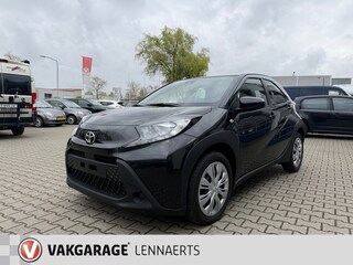Toyota Aygo 1.0 VVT-i S-CVT Play Automaat stoelverwarming, keyless etc (RIJKLAARPRIJS)