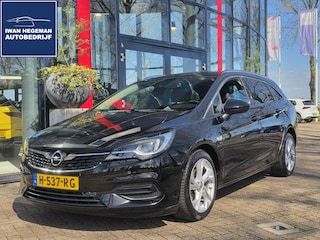 Opel Astra Sports Tourer 1.4 Elegance 146PK AUTOMAAT | Navigatie | Licht metalen velgen | Bose | Parkeersensoren + Camera | Cruise Control