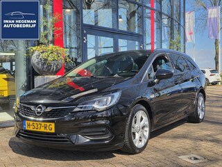 Opel Astra Sports Tourer 1.4 Elegance 146PK AUTOMAAT | Navigatie | Licht metalen velgen | Bose | Parkeersensoren + Camera | Cruise Control