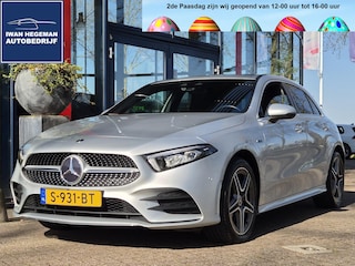 Mercedes-Benz A-klasse 250 e Business Solution AMG Limited AUTOMAAT | Sfeerverlichting | Navigatie | Climate Control | Parkeersensoren + Camera | LM Velgen Mercedes-Benz A-klasse 250 e Business Solution AMG Limited AUTOMAAT | Sfeerverlichting | Navi | ECC | PDC + Camera | LM Velgen