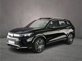 Volkswagen Tiguan R-Line Edition 1.5 TSI eHybrid 272pk DSG Automaat Trekhaak, Panoramadak, Adaptive cruise control, Elektrische achterklep, Achteruitrijcamera