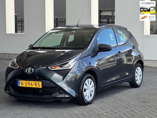 Toyota Aygo 1.0 VVT-i x-fun, 35000 km, 5 deurs, airco, NL auto met nationale auto pas
