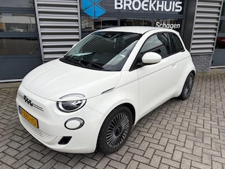 Fiat 500 Icon 42 kWh | Climatronic | Parkeersensoren | Navigatie | DAB |