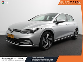 Volkswagen Golf 1.5 eTSI 150pk DSG Style Navigatie Apple Carplay/Android Auto Parkeersensoren Adaptive Cruise Control Blind Spot Assist Camera Stoel- en stuurverwarming Ledverlichting Virtual Cockpit Lane Assist Climatronic