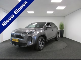 Toyota Yaris Cross 1.5 Hybrid I Luxe uitvoering I Dodehoekherkenning I Elektrische achterklep I