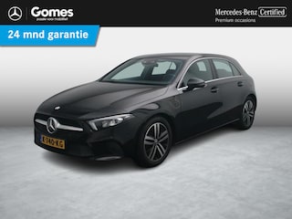 Mercedes-Benz A-klasse 180 Business Solution Luxury | Achteruitrijcamera | Sfeerverlichting | Stoelverwarming | Widescreen