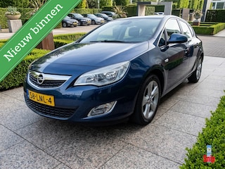 Opel Astra 1.6 Cosmo