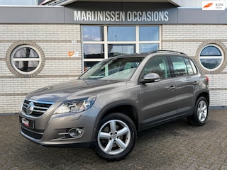 Volkswagen Tiguan 2.0 TSI Comfort&Design 4Motion|Leder,Trekh,Navi|