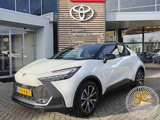 Toyota C-HR 1.8 HYBRID 140 FIRST-EDITION NAVI BLIND-SPOT KEYLESS APPLE/ANDROID PARK-SENSOREN 360-CAMERA ELEK-ACHTERKLEP LM-VELGEN AD-CRUISE