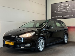Ford Focus Wagon 1.0 Cruise Control, Apple Carplay, Trekhaak, Parkeersensoren Achter, All-Season Banden, NAP, Onderhoudshistorie