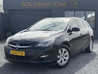 Opel Astra Sports Tourer 1.4 Turbo Blitz Navi,Trekhaak,120pk,Pdc,6 Bak,Lm velgen,Clima,Cruise,N.A.P,Net beurt gehad,Apk tot 09-2026