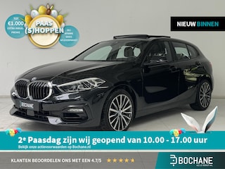 BMW 118i Executive Edition | Panoramadak | Navigatie | Parkeersensoren V+A | Apple CarPlay / Android Auto |