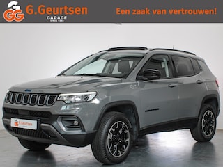 Jeep Compass 4xe 240 Plug-in Hybrid Electric Trailhawk Panoramadak, ACC, Camera, Apple CarPlay/Android auto, Bluetooth,