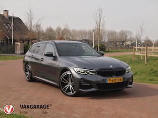 BMW 3-serie Touring 318i Business Edition | M-pakket | Sfeerverlichting | Automaat | Apple Carplay | NL-Auto |