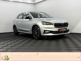 Skoda Fabia 1.0 TSI Business Edition Camera, Apple carplay, Keyless start, Virtual desk, Airco, Stoelverwarming, A start stop, Cruise control, Lichtmetalen velgen