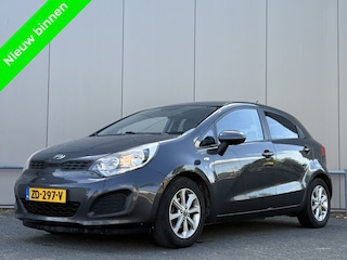 Kia Rio 1.1 CRDi - airco - cruise - parkeersensoren -