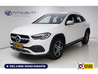 Mercedes-Benz GLA 250 e Business 218 PK | Solution Luxury Limited | Wegklapbare trekhaak | Navigatie | Stoelverwarming Adaptive cruise, Achteruitrijcamera, Sfeerverlichting, Elektrische achterklep, Winterwielenset