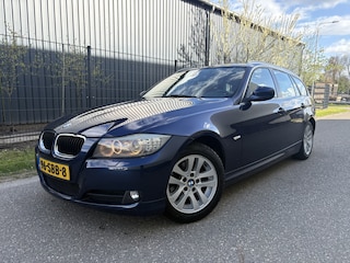 BMW 3-serie Touring 318i Corporate Lease Luxury Line / NAVI / CRUISE / LEER / AIRCO