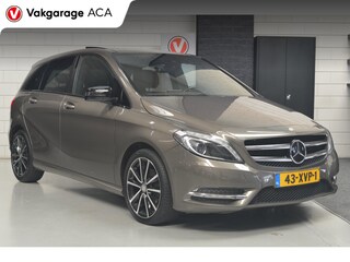 Mercedes-Benz B-klasse 180 Ambition // AUTOMAAT // TREKHAAK // LEDER // NAVI // PANO //
