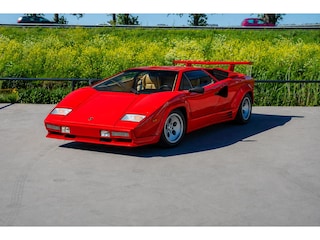 Lamborghini Countach 5000 QV | Injection 1 of 66 | Red / Champagne